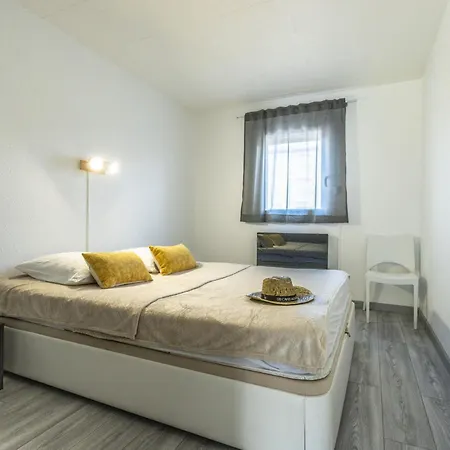 Apartment Port Raphael-2 By Interhome *